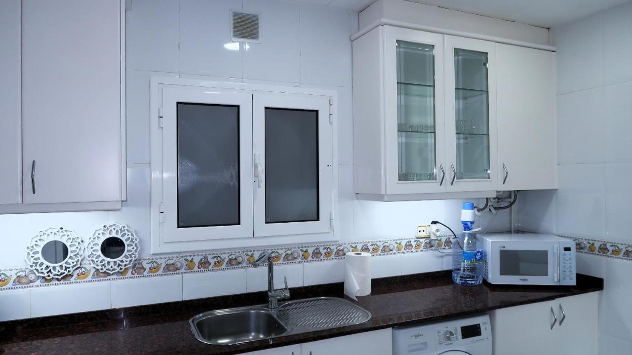 Entire Apartment , 2 Bedrooms Newly Remodeled Center Sitges Barcelona Exterior foto